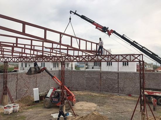 Sercan Kart Çatı Ustası olarak çatı tamiri, kaplama, izolasyon ve bakım hizmetlerinde uzman ekibimizle dayanıklı, güvenilir ve uzun ömürlü çözümler sunan profesyonel bir ustalık firmasıyız.